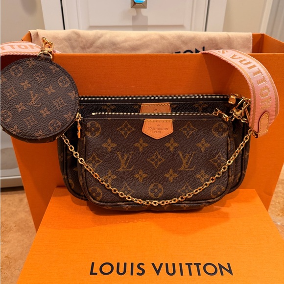 Louis Vuitton Brown Monogram Crossbody with Pink Strap - Picture 2 of 13